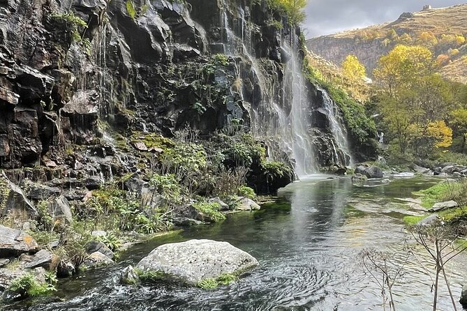 1 Day Tour in Dashbashi Canyon - The guide experience: history with real-world pacing