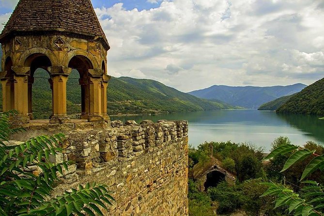 2-Day Private Tour to Kazbegi from Tbilisi - Your Kazbegi overnight: why it changes the whole feel of the trip