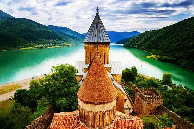 2 Days Trip to Kazbegi (Overnight in Juta / Stepantsminda / Gudauri) - Zhinvali Reservoir viewpoint: the short pause that adds depth