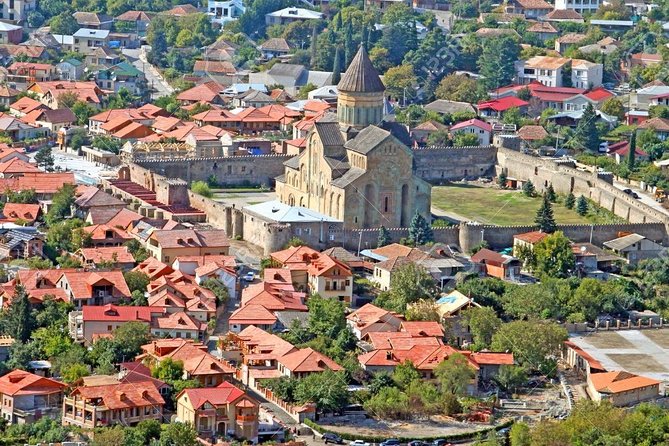 3 day tours in Georgia - A private 3-day Georgia circuit with a driver who does the heavy lifting