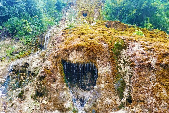 3 Days/2 Nights Racha Region Tour Package in Georgia - Private transport and the 30-minute stop rhythm