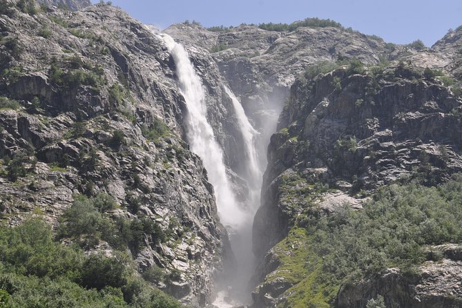 4-Day Svaneti Hiking Tour - What to pack for Svaneti weather and glacier days