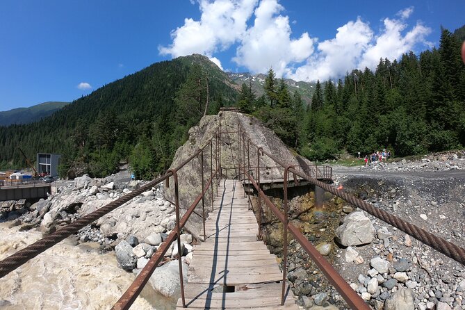 4-Day Svaneti Hiking Tour - Meeting George and hiking with a small group