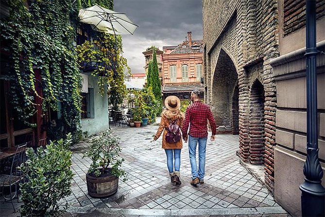 4 Group Tours Including Airport Transfers - Who this tour is best for (and who should look elsewhere)