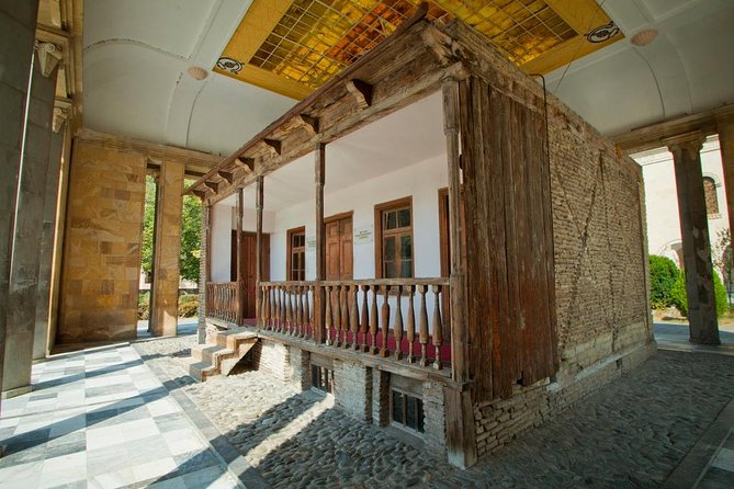 7-Day Georgian Highlights Tour from Tbilisi - Soviet shock and ancient rock: Stalin Museum and Uplistsikhe caves