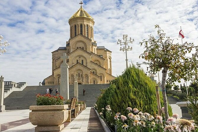 8-Day All About Georgia Tbilisi Guided Tour with Accommodation - Price and comfort: what $499 buys you (and what it does not)