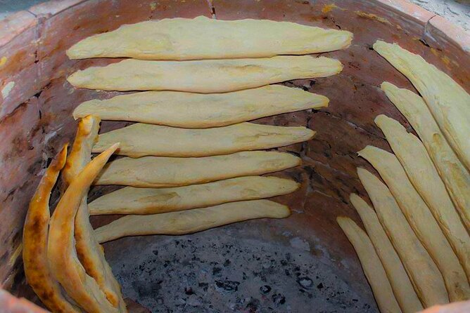 A day tour to Kakheti region/wine/culture/history and gastro tour - The gastro tour angle: what you are eating and how it fits the day