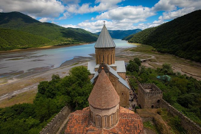 Adventure in Caucasus – Private Tour to Jinvali, Ananuri, Gudauri, Kazbegi - Gudauri in the mix: snow time, viewpoint time, and a guide who adapts