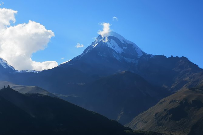 Ananuri-Gudauri-Kazbegi Private Full Day Tour from Tbilisi - Ananuri Fortified Castle Ensemble: Where the Scenery Has Teeth
