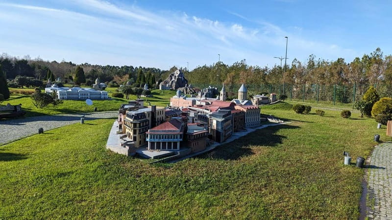 Batumi: Botanical Garden, Petra Fortress and Miniatures Park - Who should book this Batumi combination tour