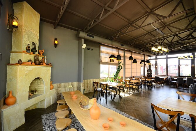 Batumi: Georgian Cooking Class of Khachapuri by Local Master - Your itinerary in plain terms: one stop, lots of doing