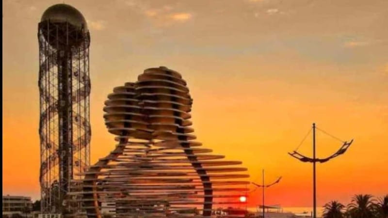 Best Of Batumi: Private, Guided Walking Tour in the City - Piazza Square mosaics and the mood of the old-city core