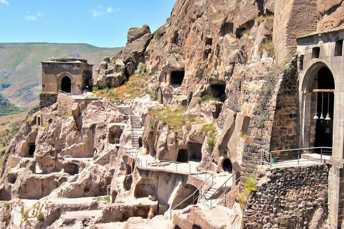 Day tour to Vardzia, Borjomi in Georgia - A long day trip with a timing reality check