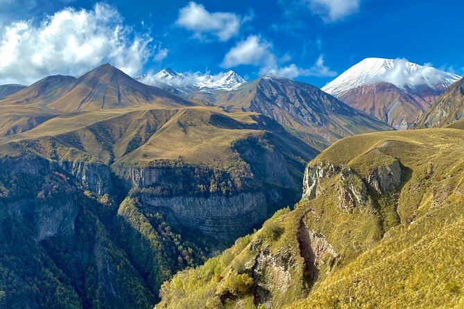 Day Trip to Kazbegi and Gudauri - Russian-Georgian Friendship Monument: Devil’s Valley views and a toast