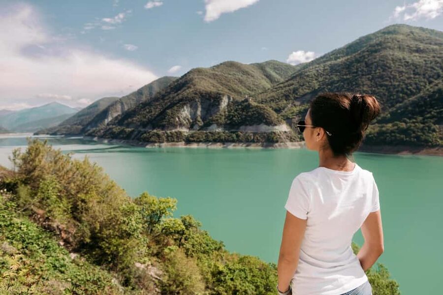 Discover Ananuri, Gudauri, & Kazbegi Guided Day Tour - Pasanauri Lunch Break: Khinkali Stop Without the Rush