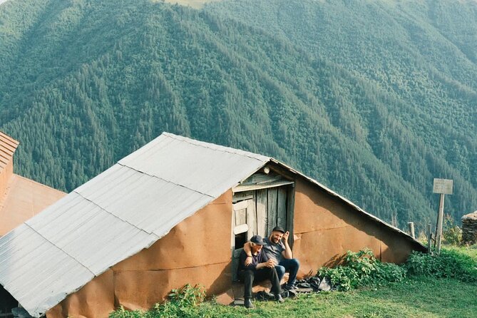 Discover the Untouched Beauty of Tusheti with Local Guides - Dartlo and the valley hikes: watchtowers and meadows