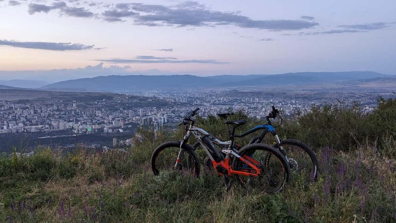 Electric Mountain Biking around Tbilisi - Tbilisi Sightseeing Stops: Narikala Fortress and the Sulfur Baths