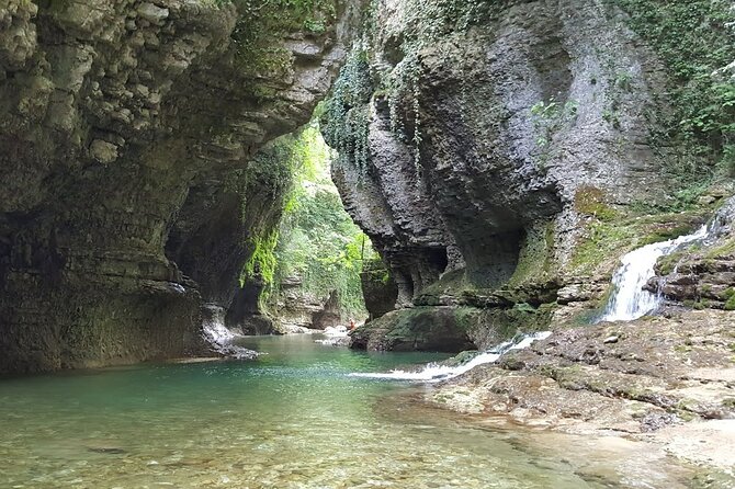 Explore Canyons from Batumi - Driver-led travel: why the car time matters