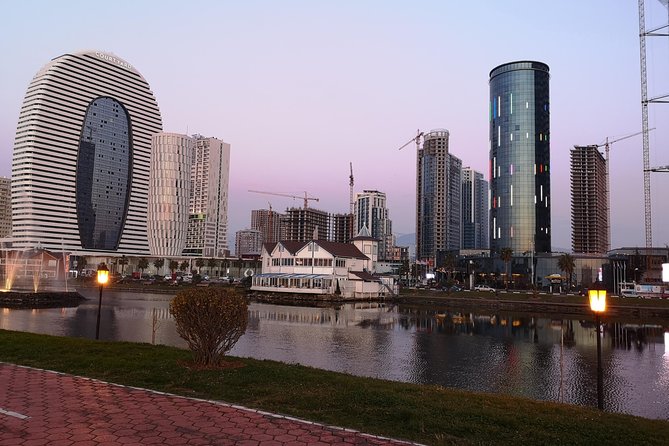 Explore Georgia in 5 days - Batumi Boulevard, seaside strolling without the chaos