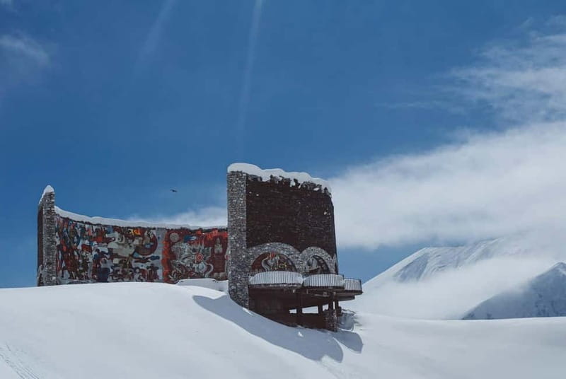 From Tbilisi: Ananuri, Gudauri and Kazbegi Day Trip - Ananuri Fortress and Church: stone, views, and guided context