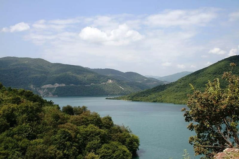 From Tbilisi: Ananuri, Gudauri, Kazbegi Adventure - Leaving Tbilisi: Zhinvali Reservoir sets the tone fast