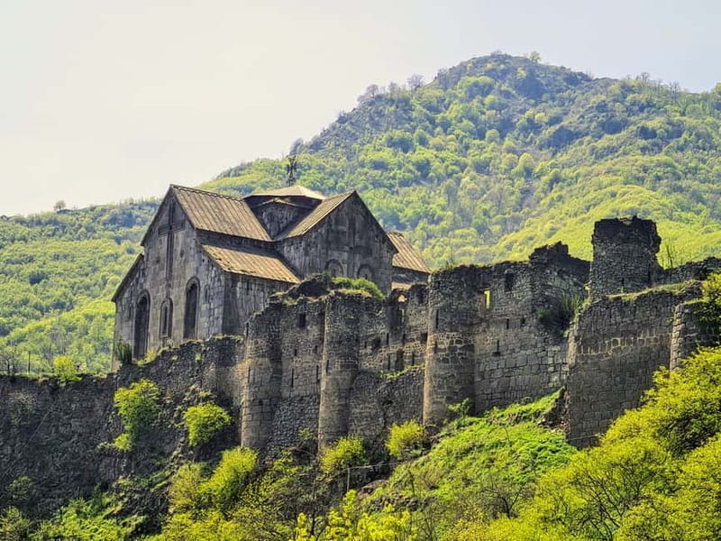 From Tbilisi: Day Trip to Armenia with Homemade Lunch - Crossing into Armenia: Bagratashen Customs and that first terrain change