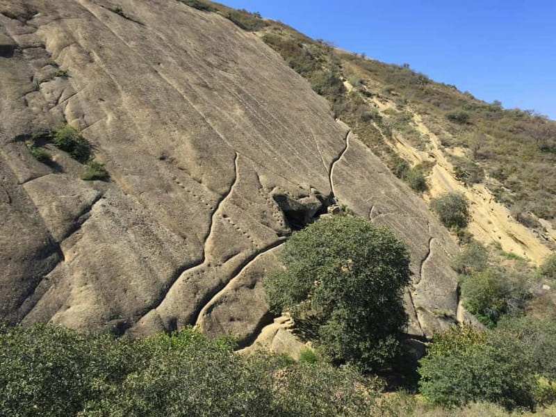 From Tbilisi: Gareji, Rainbow Mountains, Bodbe & Sighnaghi - Guides, Drivers, and Comfort That Actually Matter