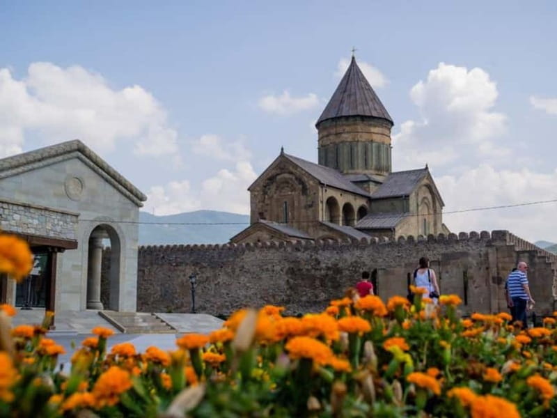From Tbilisi: Jvari Monastery, Uplistsikhe & Mtskheta Tour - How this Tbilisi day trip fits together