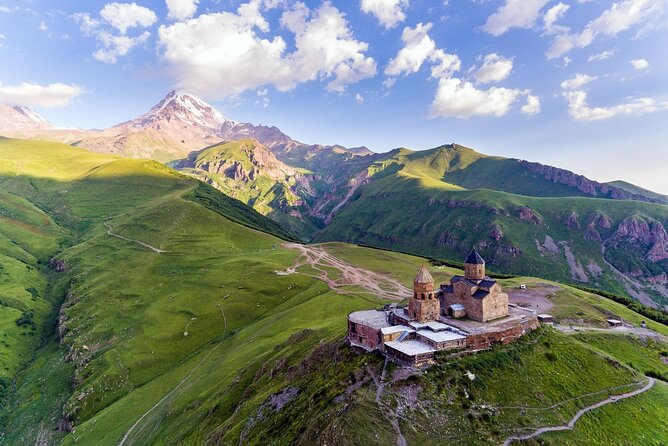 From Tbilisi: Kazbegi Day Tour, Gergeti Trinity, Ananuri &Gudauri - Ananuri Fortress: strongholds, setbacks, and stubborn survival