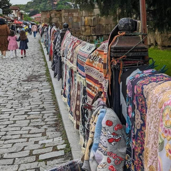 From Tbilisi: Mtskheta and Jvari Monastery Guided Tour - A 4-hour Mtskheta day trip with transport built in