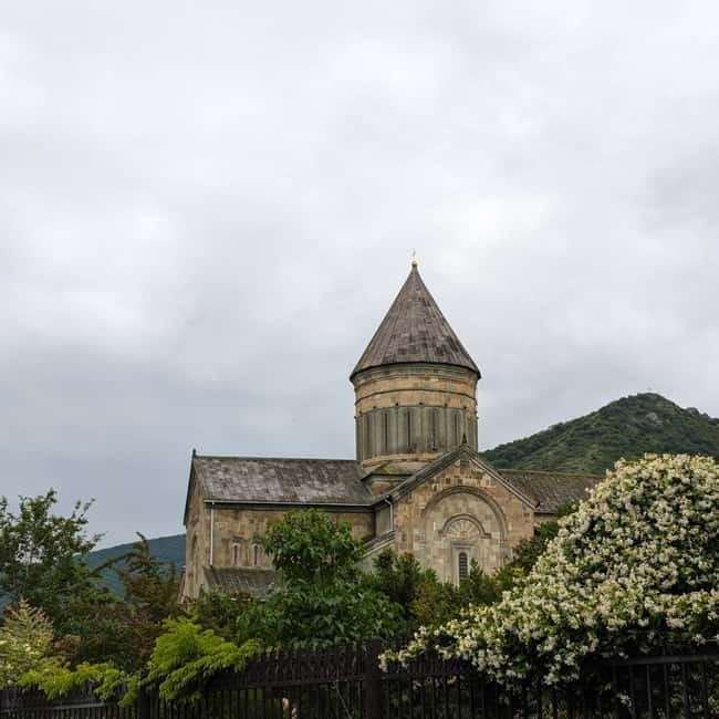 From Tbilisi: Mtskheta and Jvari Monastery Guided Tour - Meeting at Machakhela, then heading toward Jvari