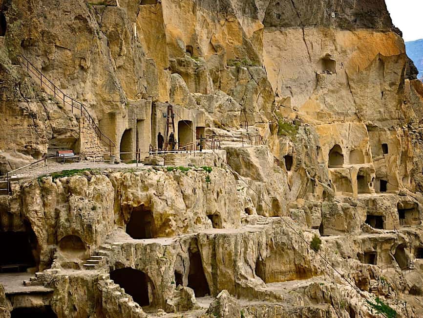 From Tbilisi: Mtskheta, Gori, and Uplistsikhe Day Trip - One-day route from Tbilisi: how this tour actually feels