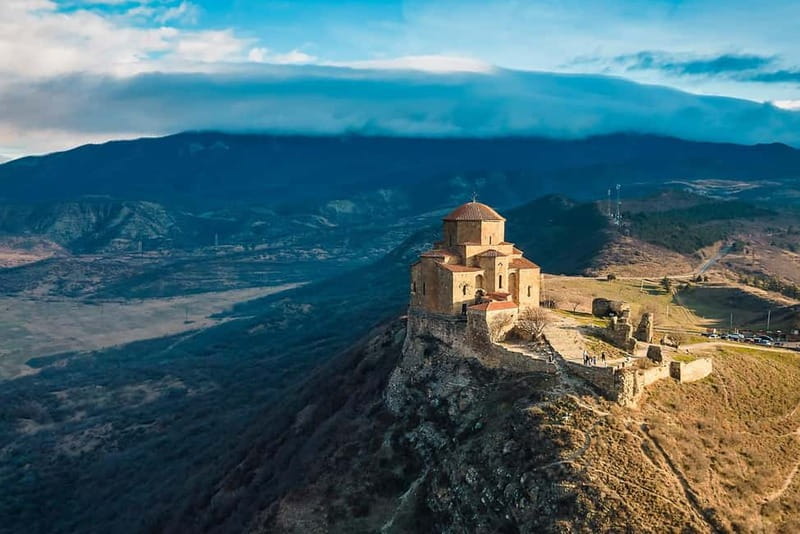 From Tbilisi: Mtskheta, Gori, and Uplistsikhe Day Trip - Group size, pickup chaos, and the bilingual reality