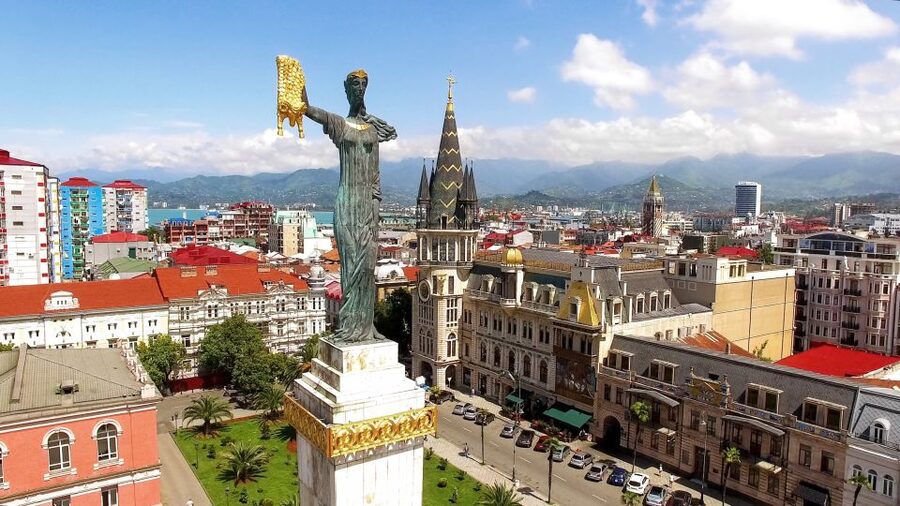 From Trabzon: Group Walking Tour through Batumi in Georgia - Rize tea and the Sarp Waterfall warm-up