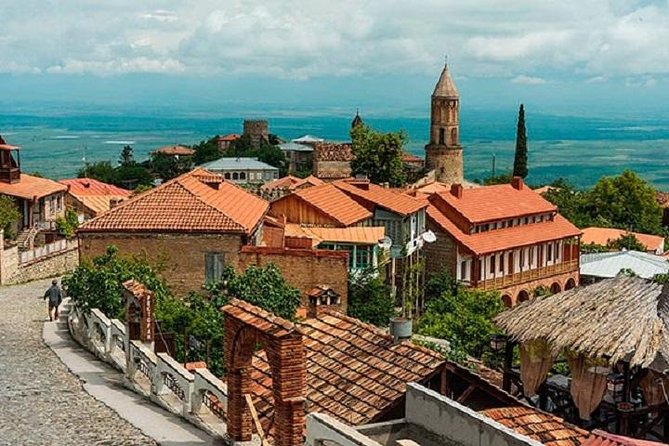 Full-Day Signagi and Bodbe Tour in Kakheti from Tbilisi - Who This Small-Group Tour Suits Best