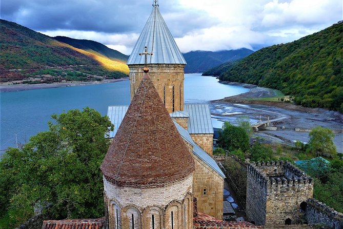 Full Day Tour to Kazbegi - Key Highlights Worth the Focus