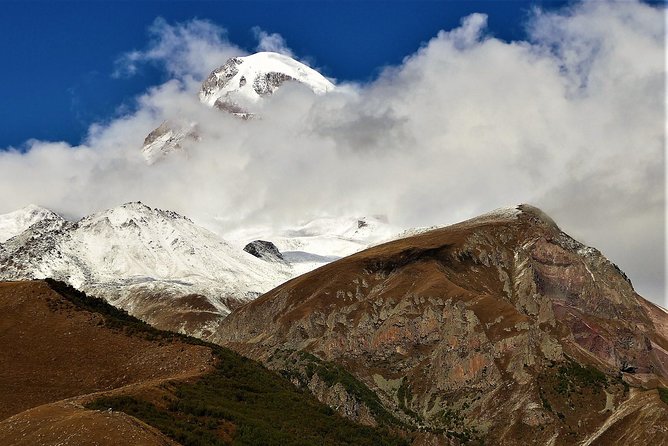 Full Day Tour to Kazbegi - Avlabari Meeting Point and How the Day Feels on the Road