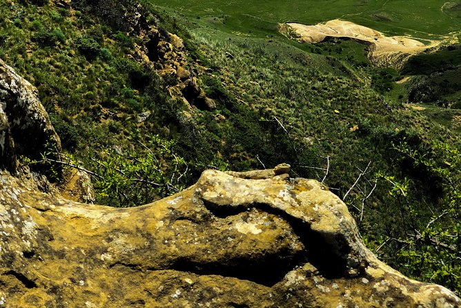 Gareja Sunrise Hike Tour from Tbilisi and Rainbow Hills Trail - Breakfast at Oasis Club and brunch in Udabno