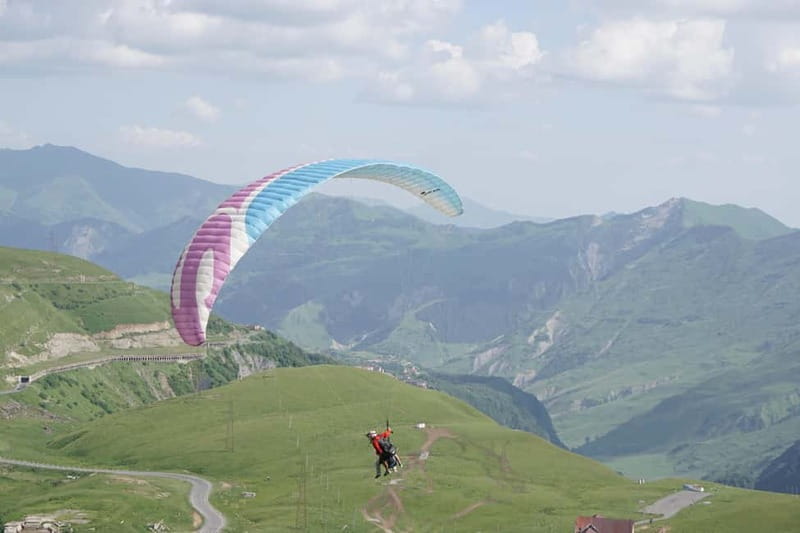 Georgia: Paragliding tandem flight in Gudauri with video - The Flight Day Flow: Transfers, Launch, and the Easy Come-Back