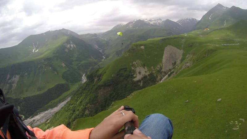 Georgia: Paragliding tandem flight in Gudauri with video - What the GoPro Video Adds (and What It Does Not)