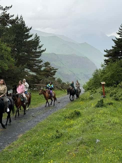 Horse riding tour in Kazbegi - Meeting Your Horse and Instructor Near Rooms Hotel