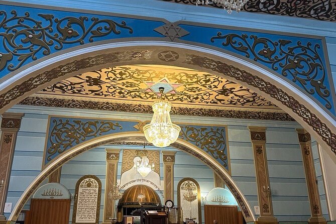Jewish Heritage Walking Tour with Kosher Wine Tasting - David Baazov Museum: where the story gets real (and fast)