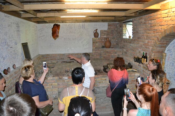 Kakheti: Bodbe, Sighnaghi, Telavi Wine Tour from Tbilisi - Wine cellar stop and tastings: how to get the most without overdoing it