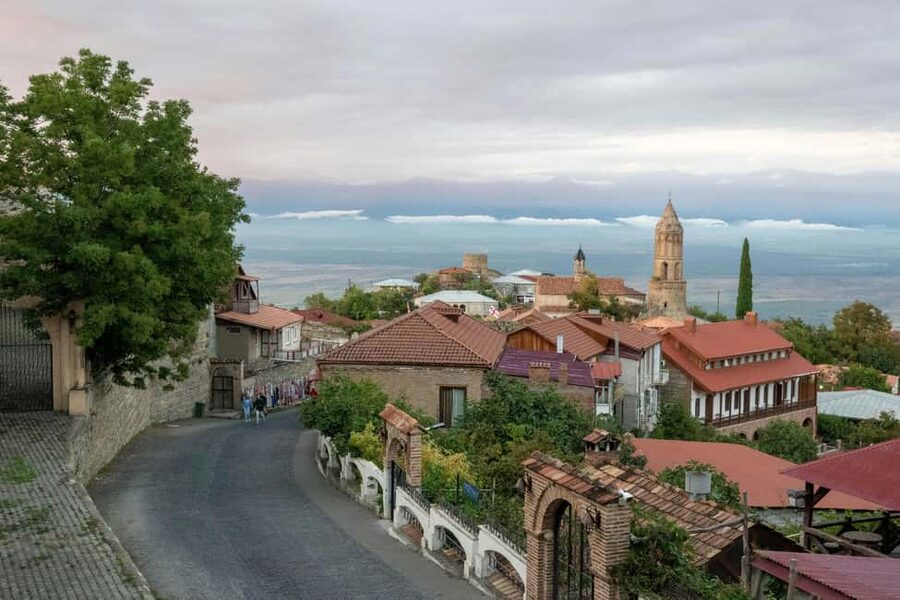 Kakheti, City of Love Sighnaghi Bodbe Monastery Tour - Badiauri Village and the Bakery Stop: The Tasting Start That Sets the Tone