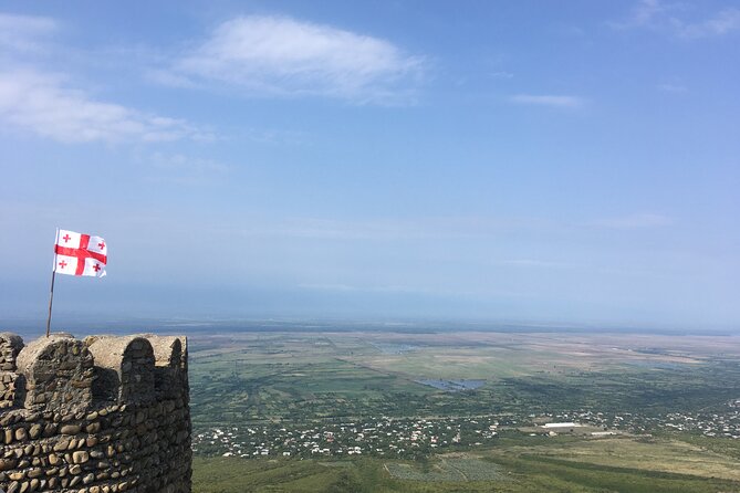 Kakheti-Sighnaghi Day Trip with wine tasting and Bodbe Monastery - Getting picked up and guided: what the small group feels like