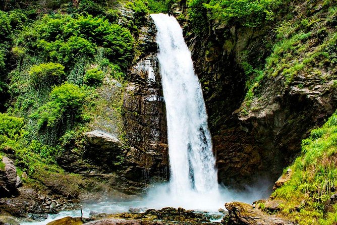 Kakheti: Signagi + Bodbe Monastery + Gurgeniani Waterfall - Leaving Tbilisi at 9:00: What the Long Day Actually Feels Like