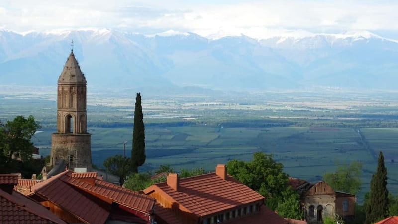 Kakheti: Wine, Love, and Adventure - Manavi and Badiauri village master-classes: churchkhela and Georgian bread