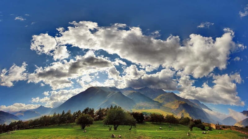 Kazbeg Mountains Day Trip with Gourmet Lunch at Rooms! - Private Kazbegi Mountains day trip, with pickup and a small group feel