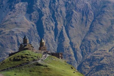 Kazbegi Adventure – Private Day Trip From Tbilisi with a Dinner + Masterclass