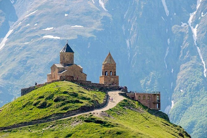 Kazbegi Amazing Tour - Getting There Comfortably, and the One Catch